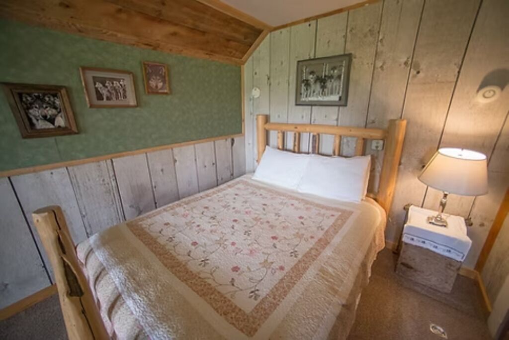 1 soverom, reiseseng for barn og sengetøy