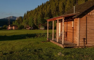 Elk Lane Cabin #4