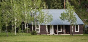 Exterior - Elk Lane Cabin #8 (Lima)