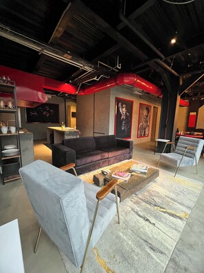Exclusive Apartment | Living area