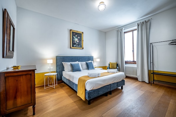 شقة - ٤ غرف نوم | مكواة/لوح كي وواي فاي مجانًا