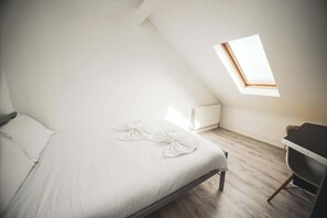 5 chambres, Wi-Fi, draps fournis