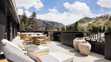 Ajax Penthouse | Terassi/patio