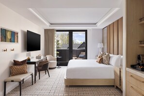 Accessible King Room Mountain View with Balcony
