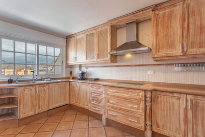 Vacation Apartment 'Obsidian Canarysol Los Cristianos' with Mountain View, Wi-Fi and Air Conditioning