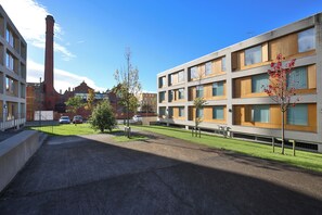 Exterior - Student Only Victoria Point (Manchester)