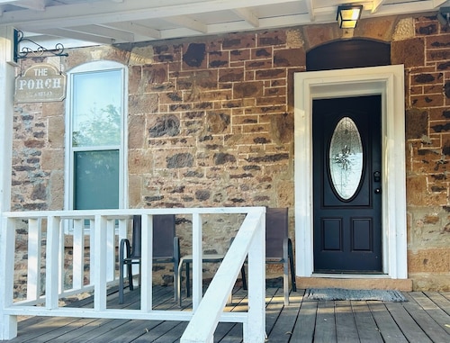 Hill Country Guest House