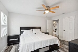 4 chambres, fer et planche Ă repasser, Wi-Fi, literie fournie