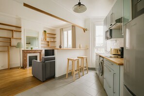 Private kitchen - Spacieux appartement  a Montmartre (Paris)