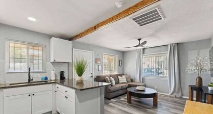 Cozy Modern Retreat • 2BR/1BA Near Fort Bliss