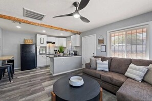 TV, offices - Cozy Modern Retreat • 2BR/1BA Near Fort Bliss (El Paso)