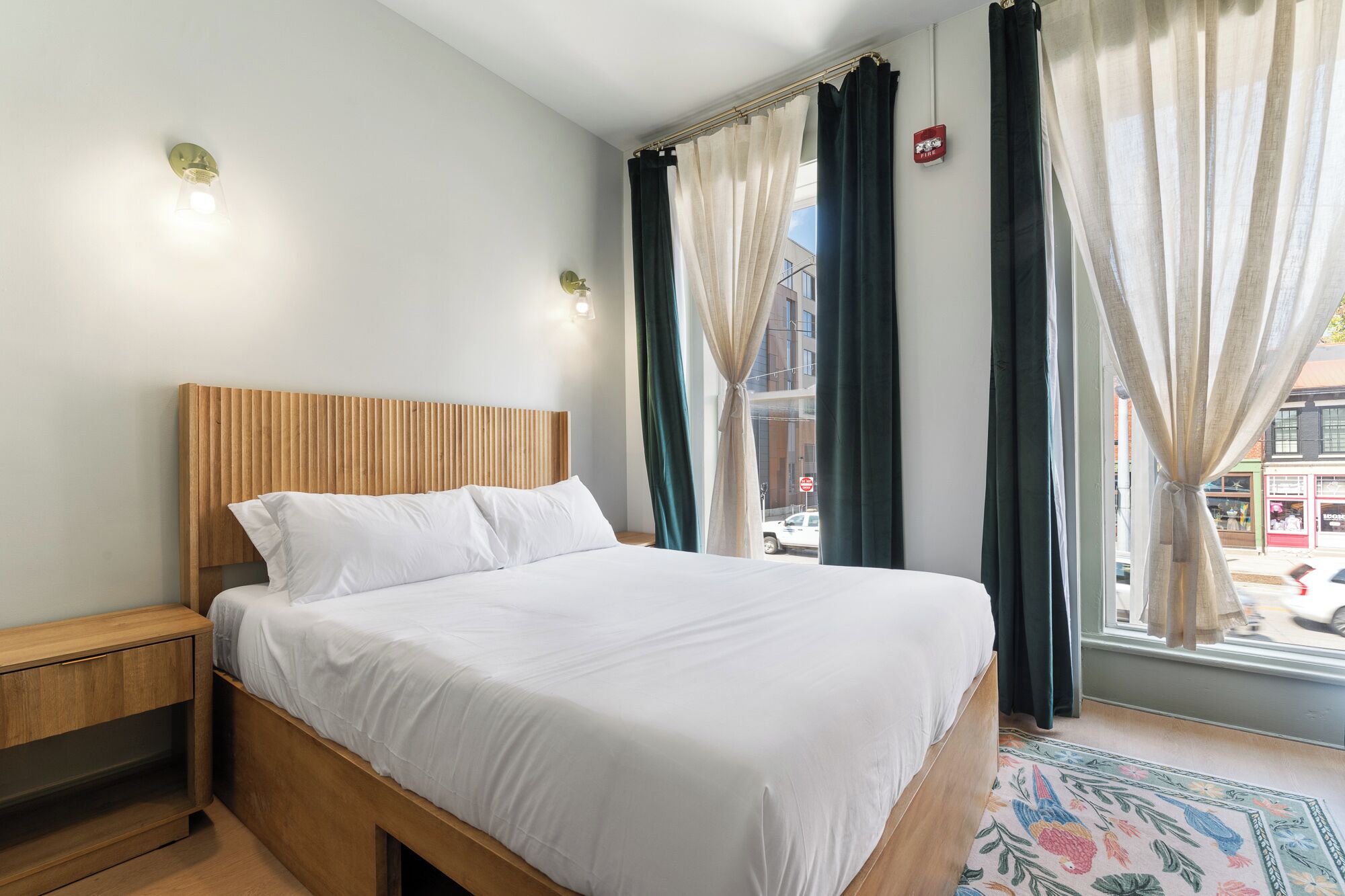 Hochwertige Bettwaren, Bügeleisen/Bügelbrett, kostenloses WLAN