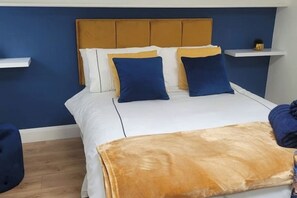 1 bedroom, desk, iron/ironing board, free WiFi