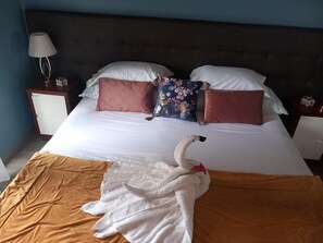 1 chambre, fer et planche à repasser, Wi-Fi, draps fournis