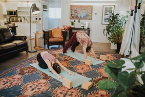 Interior - Open Studio Retreat~ Close to AVL (Alexander)