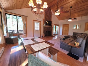 TV, fireplace - Lavender Cottage at Kohl's Ranch- Across from Tonto Creek (Payson)