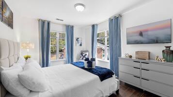 2 slaapkamers, een strijkplank/strijkijzer, wifi, beddengoed