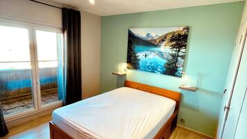 1 Schlafzimmer, Bügeleisen/Bügelbrett, Reisekinderbett