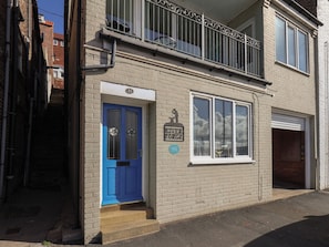 Exterior detail - Farriers Yard (Whitby)