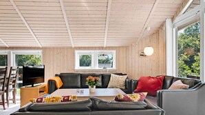 Unclassified image, 5 of 24, button - 5 Star Holiday Home in Haarby (Haarby)