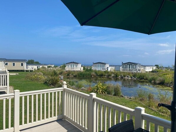 Property grounds - Primrose Valley Holiday Park - Holiday Accommodation 879 (Filey)