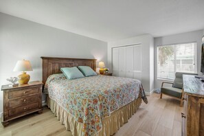 2 Schlafzimmer, BĂŒgeleisen/BĂŒgelbrett, kostenloses WLAN, BettwĂ€sche