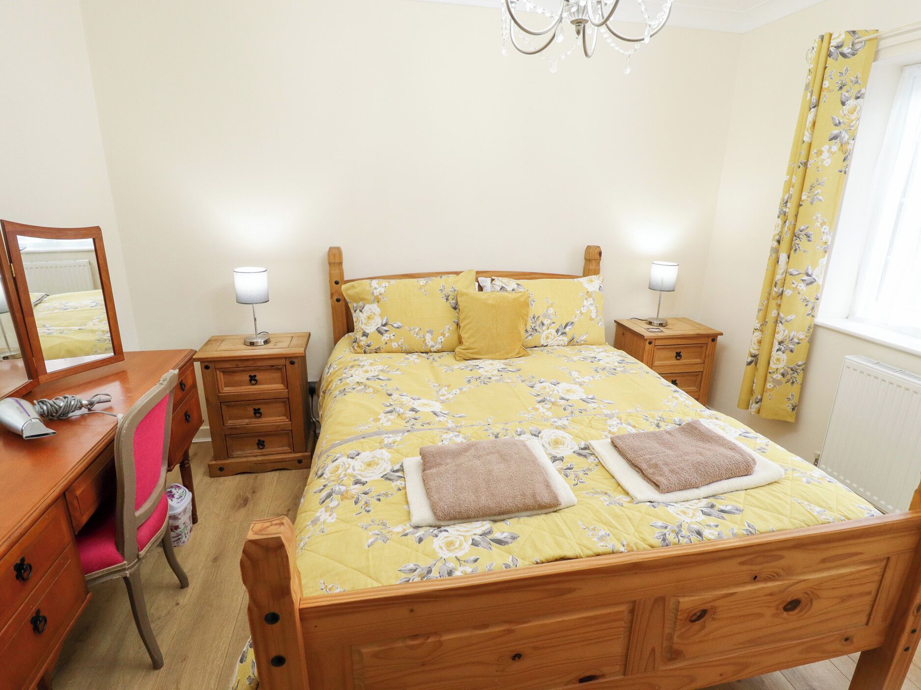 Cottage | 2 bedrooms, individually decorated, individually furnished, free WiFi