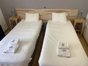 1 chambre, fer et planche à repasser, Wi-Fi, draps fournis
