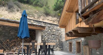 Chalet 'Saint Roch' with Mountain View, Private Terrace and Wi-Fi