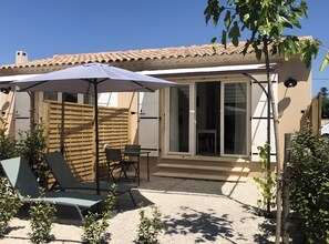 Terrace/patio - Studio "La Cigale" with Mountain View, Wi-Fi, and Air Conditioning (Taillades)
