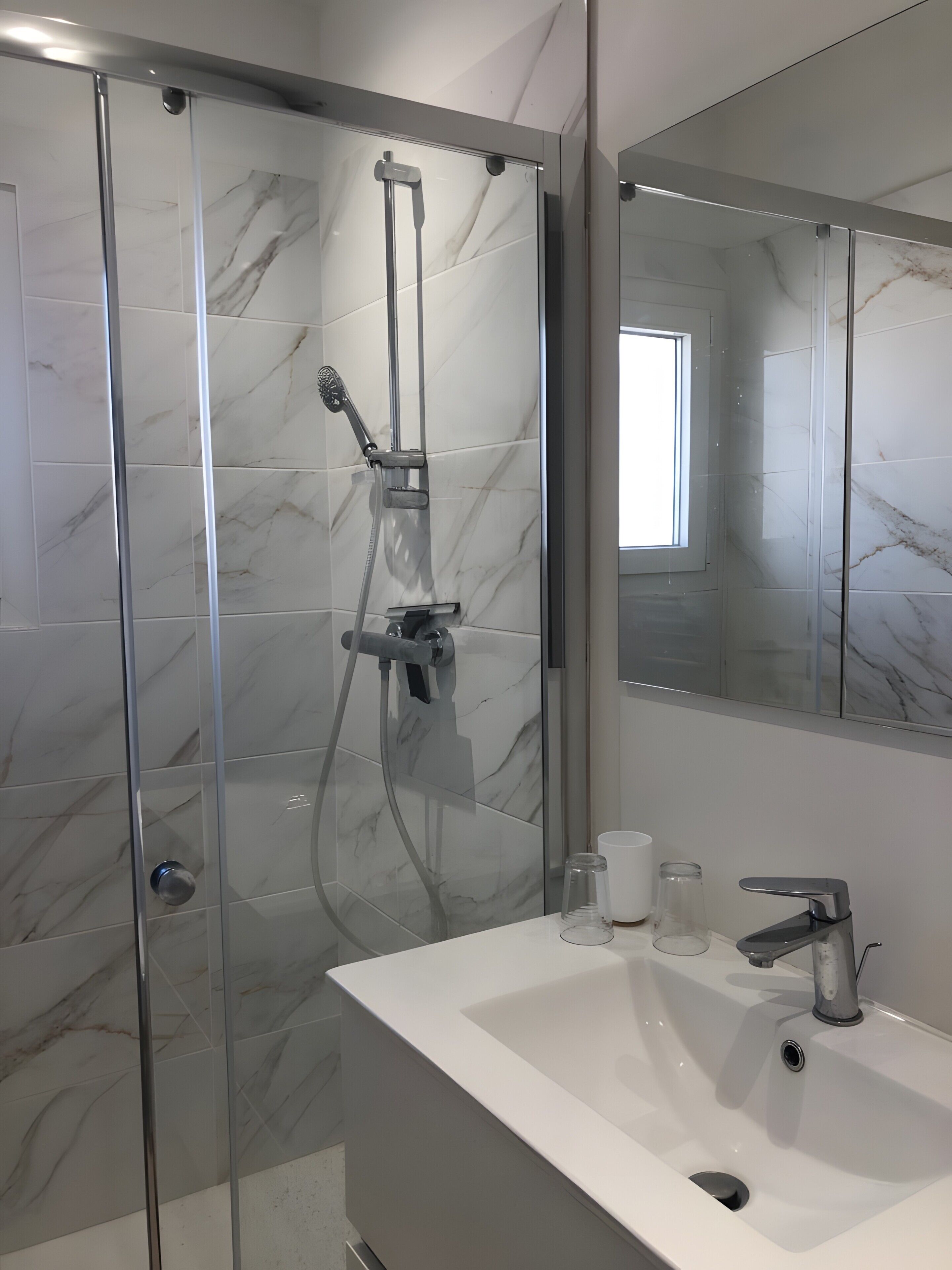 Doccia, asciugacapelli, asciugamani