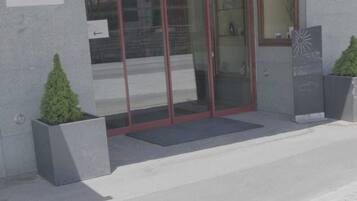 ด้านหน้าที่พัก