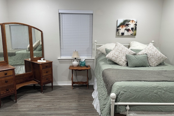 1 bedroom, WiFi, bed sheets