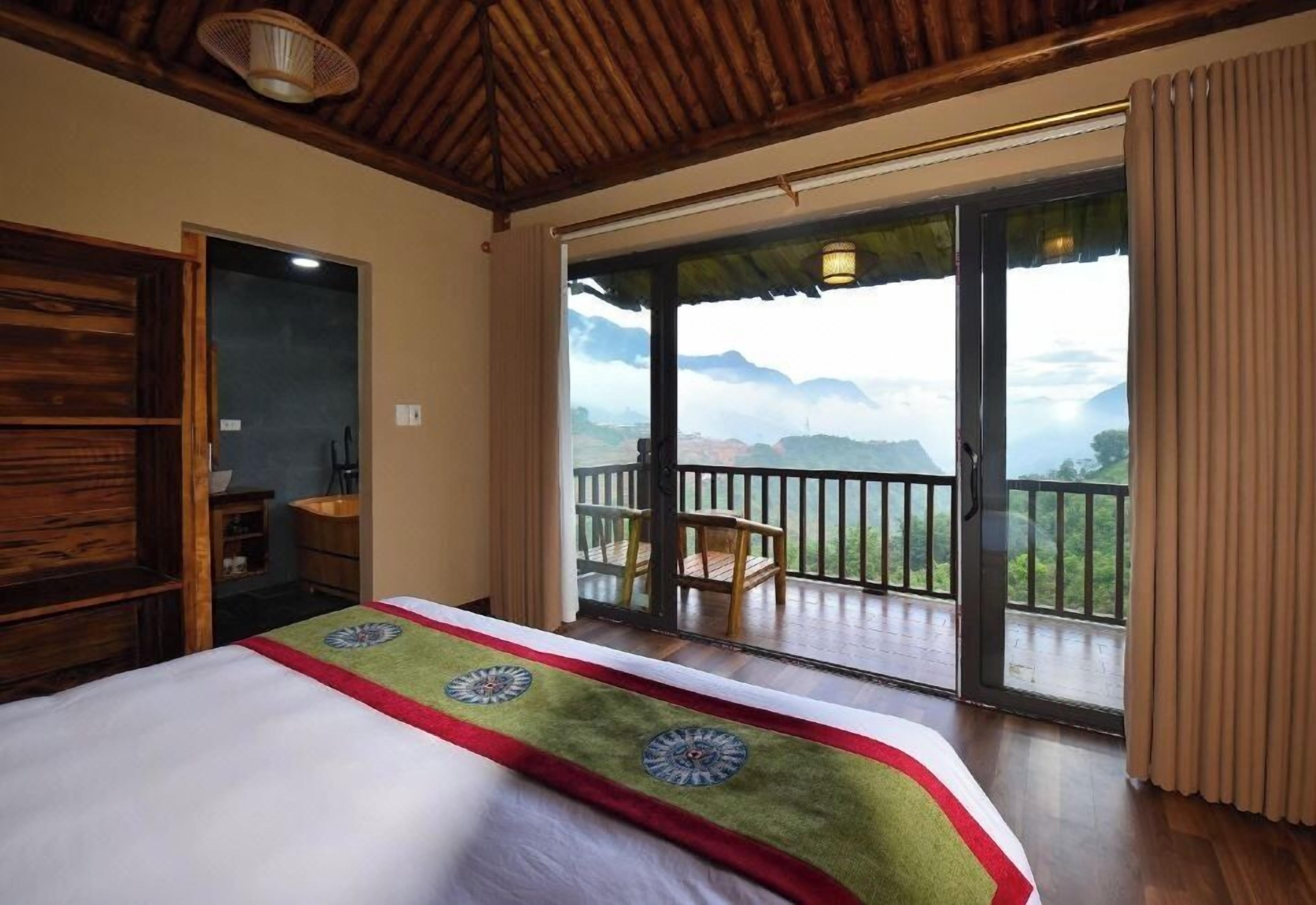 Deluxe Bungalow, Balcony, Garden View