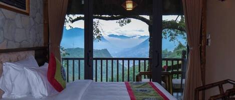 Deluxe Bungalow, Balcony, Garden View