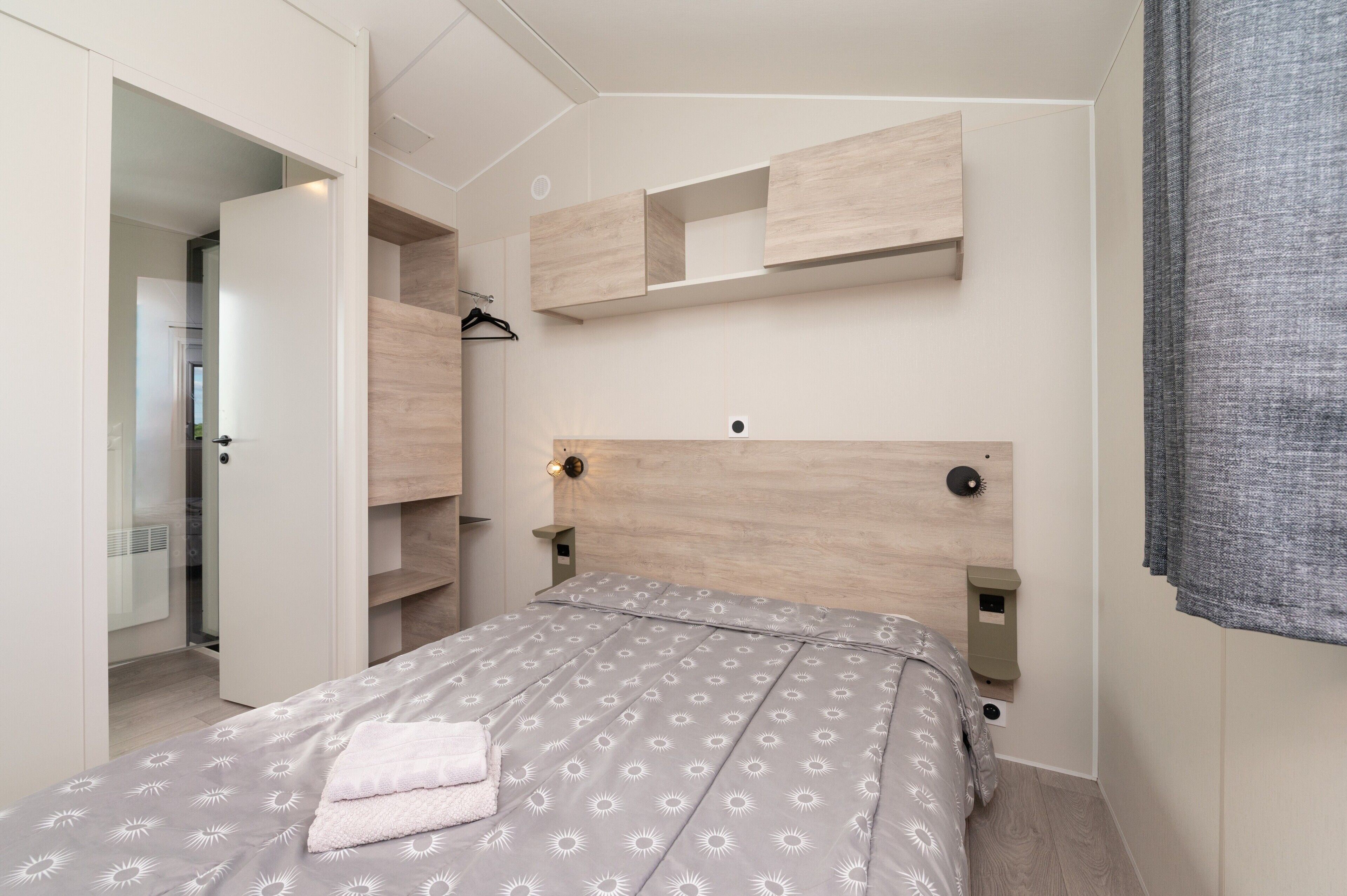 2 bedrooms