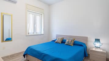 2 slaapkamers, een strijkplank/strijkijzer, wifi, beddengoed