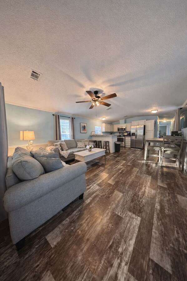 Smart TV - Rainbow River Bungalow M: Free River Access+Family&Pet Friendly! (Dunnellon)