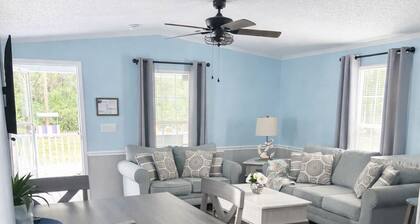 Rainbow River Bungalow with FREE access to KP Hole! Near Crystal River & Ocala