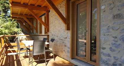 Lis Martagon Mountain Cottage, 3-Star Comfort Near Lifts