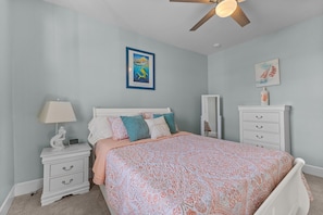 3 bedrooms, internet, bed sheets