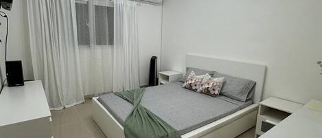 3 chambres, accĂšs Ă Internet, literie fournie