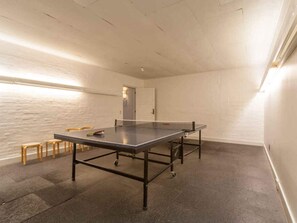 House | Game room