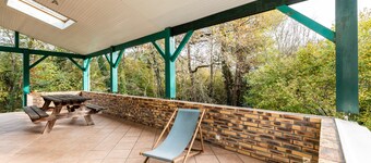 Bed and Breakfast 'Chambres D'hôtes Du Prieur' with Shared Terrace, Shared Garden and Wi-Fi