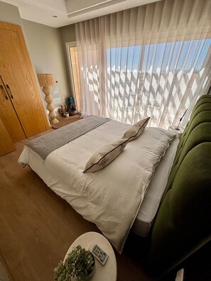 2 chambres, fer et planche à repasser, Wi-Fi, draps fournis