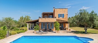 Finca Los Almendros near Santanyi with private pool, wifi and air conditioning