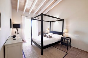 5 camere, ferro/asse da stiro, culla da viaggio, Wi-Fi gratuito