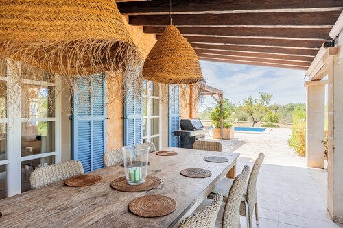 Finca Los Almendros near Santanyi with private pool, wifi and air conditioning