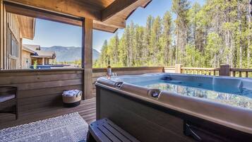 Bain à remous extérieur