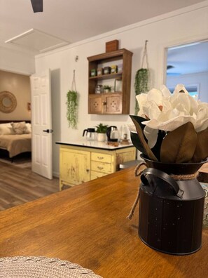 1 chambre, bureau, lit parapluie, Wi-Fi gratuit